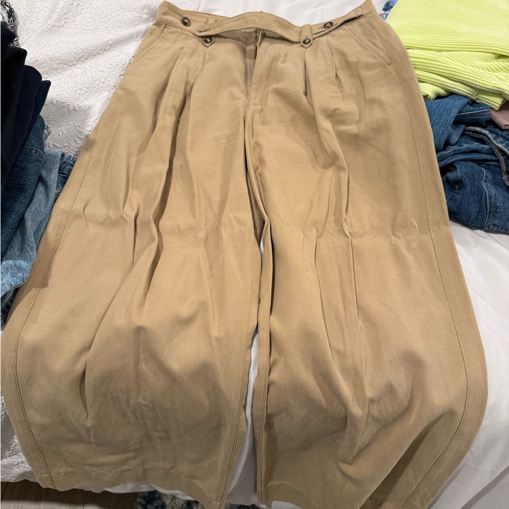 Madewell Harlow Wide-Leg Trouser in Tan